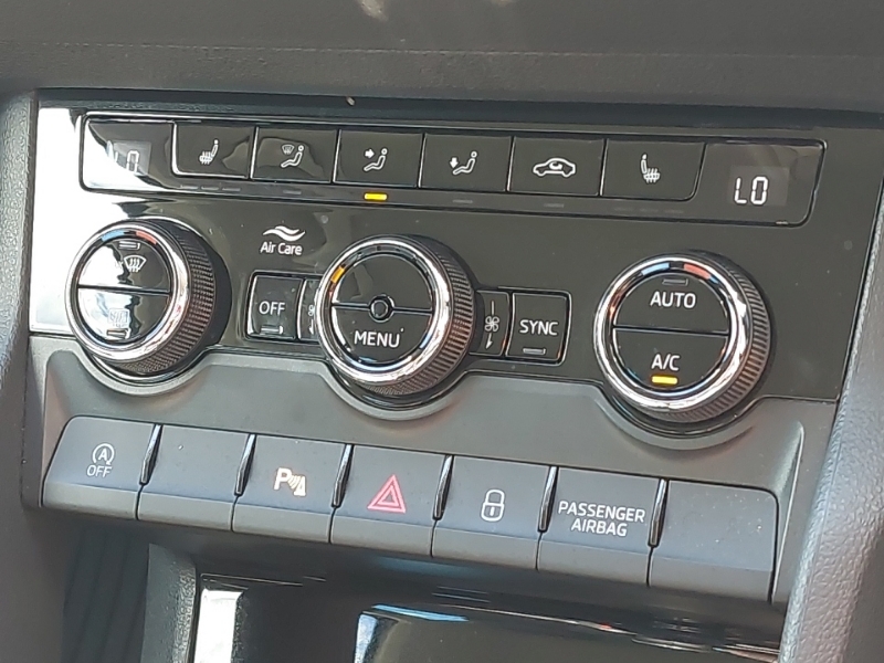 Skoda Karoq 1.0 Tsi Se L 115 Bhp Sat Nav Apple Car Play Green #17