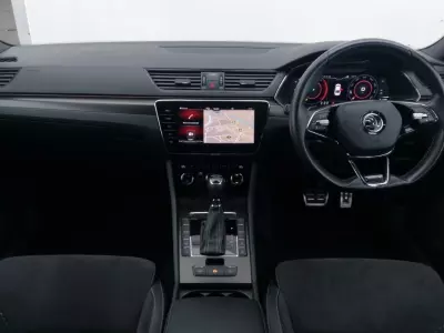 Skoda Superb 1.5 Tsi Dsg Se Cwvehiclemarketing Silver #3