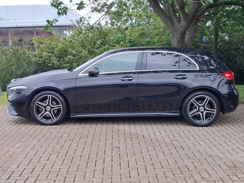 Mercedes-Benz A Class A180 Amg Line Executive Black #4