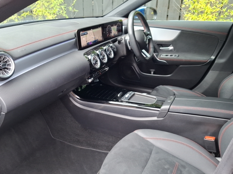 Mercedes-Benz CLA Class Cla 180 Amg Line Executive Tip Blue #5