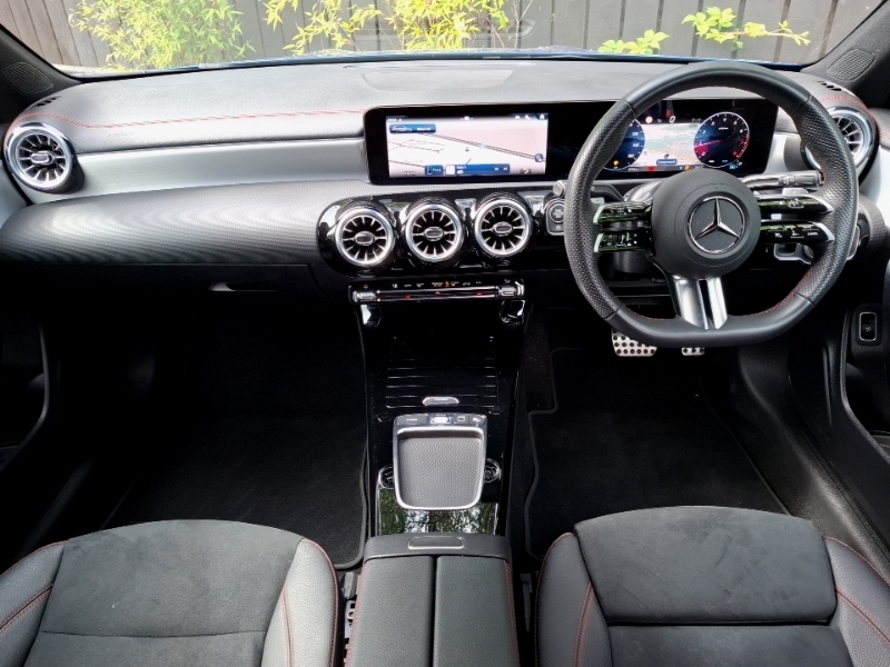 Mercedes-Benz CLA Class Cla 180 Amg Line Executive Tip Blue #3
