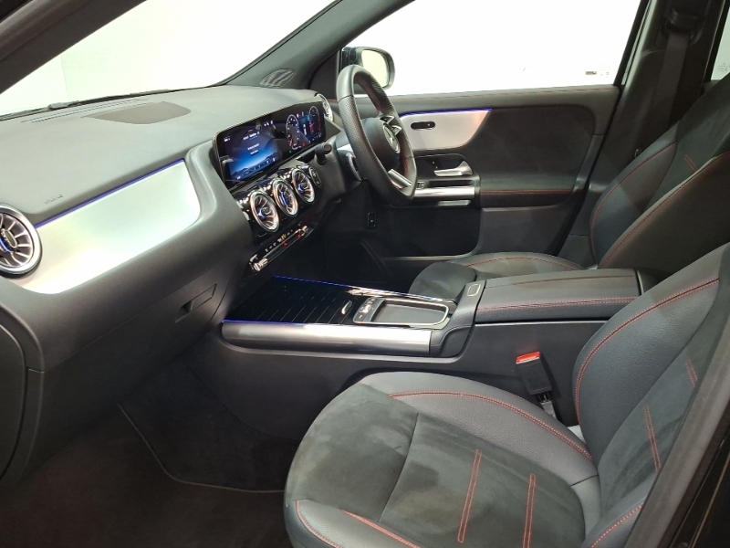 Mercedes-Benz GLA Class Gla 200D Amg Line Executive Black #5