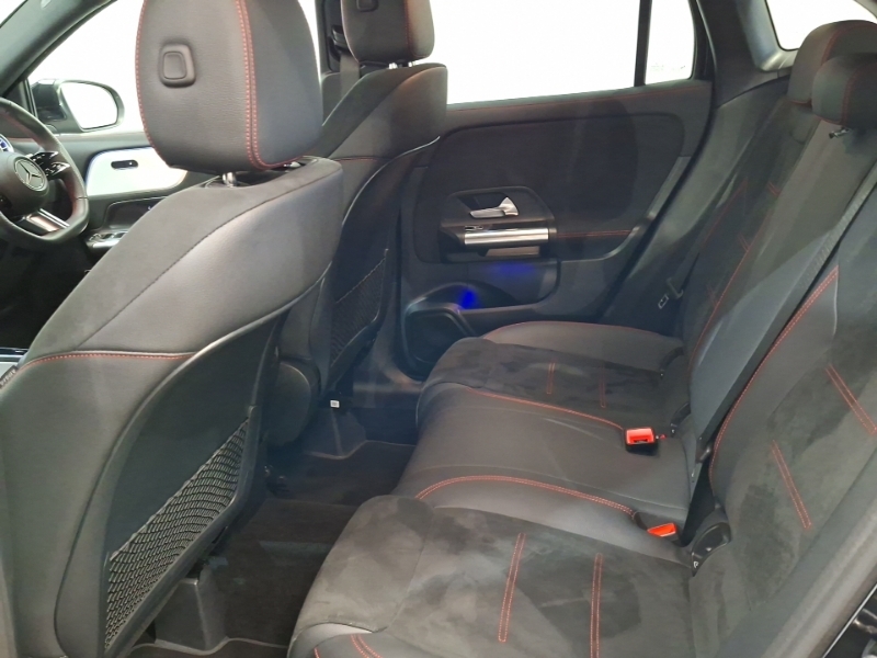 Mercedes-Benz GLA Class Gla 200D Amg Line Executive Black #6