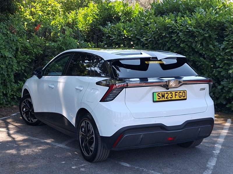 MG MG4 150Kw Trophy Ev Long Range 64Kwh SM23FGO White #2