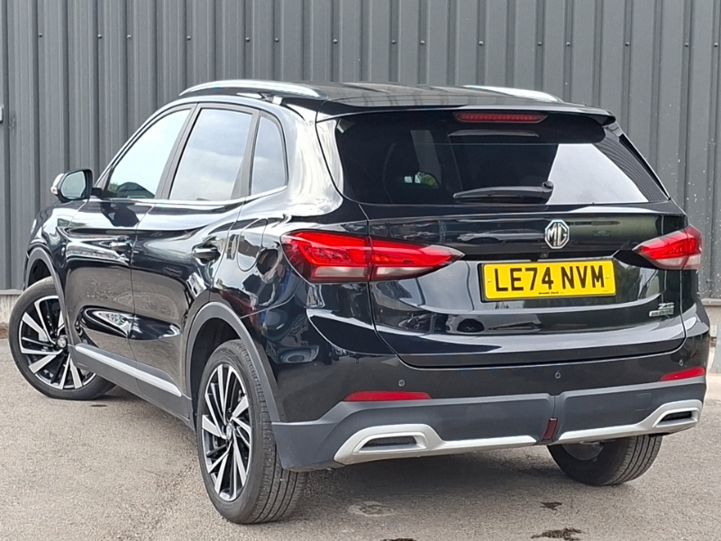 MG ZS 1.5 Hybrid Trophy Black #2