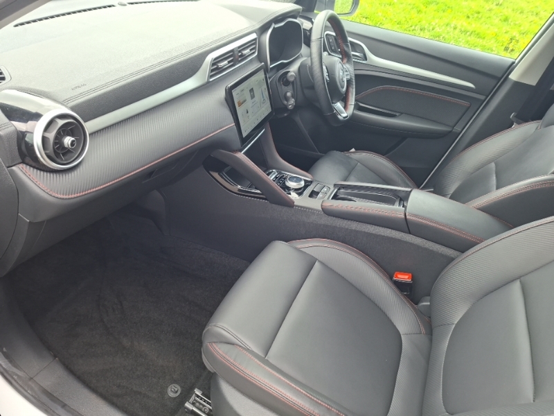 MG ZS 115Kw Trophy Ev Long Range 73Kwh White #5