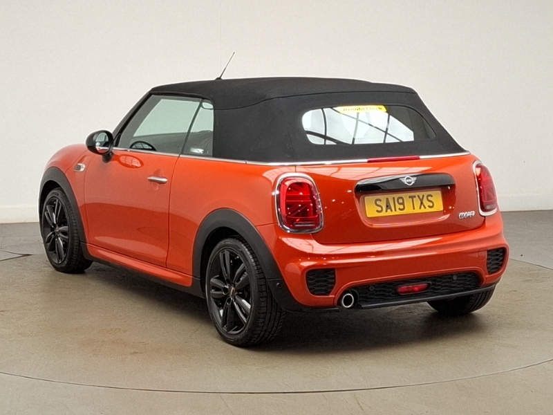 Mini Convertible 1.5 Cooper Sport II Orange #2