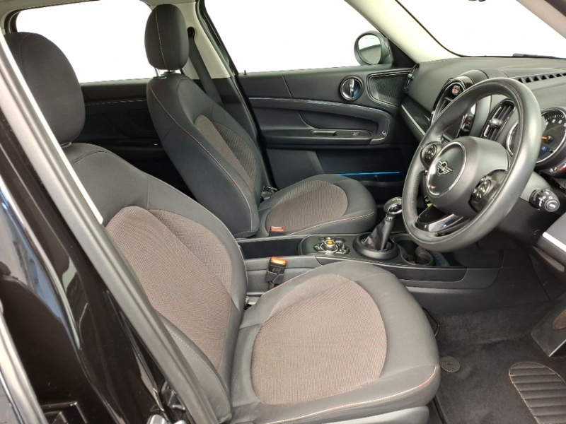 Mini Hatch 1.5 Cooper S E All4 Phev NC19YKW Black #6