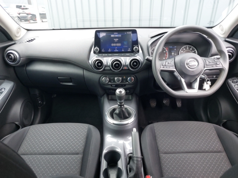 Nissan Juke 1.0 Dig T N Connecta Suv Dct Euro Silver #3