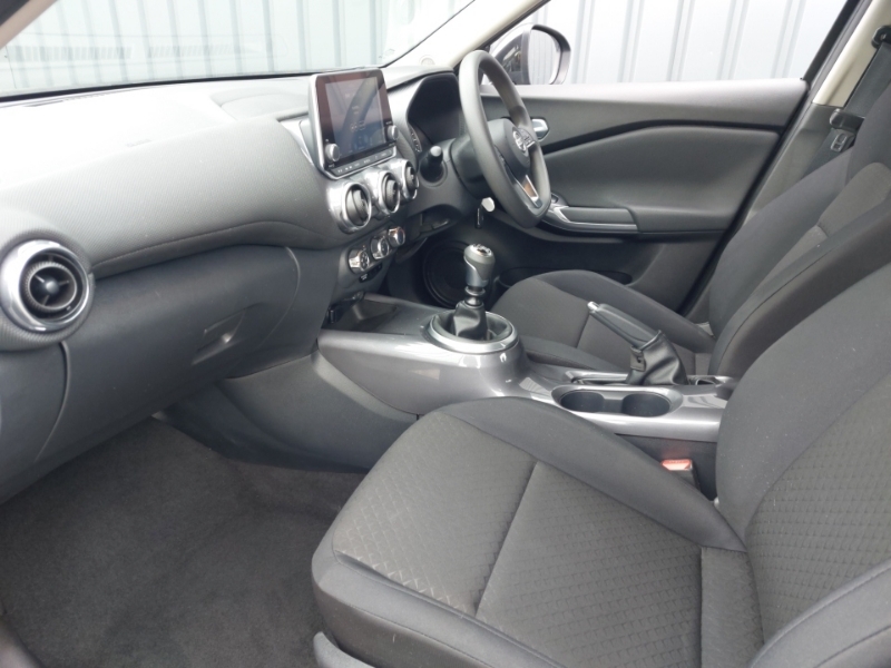 Nissan Juke 1.0 Dig T N Connecta Suv Dct Euro Silver #5