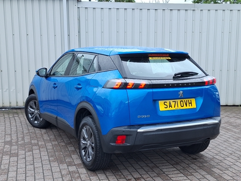 Peugeot 2008 1.2 Puretech Active Premium Blue #2