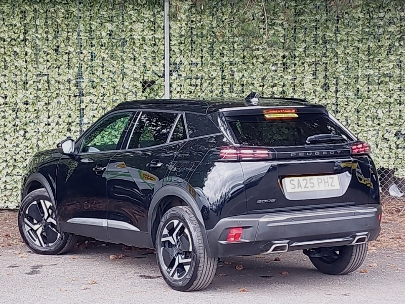 Peugeot 2008 1.2 Puretech 130 Allure Black #2