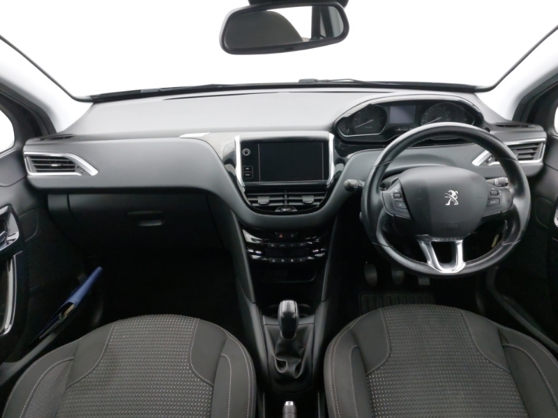 Peugeot 208 1.2 Puretech 82 Tech Edition Start Stop Black #3