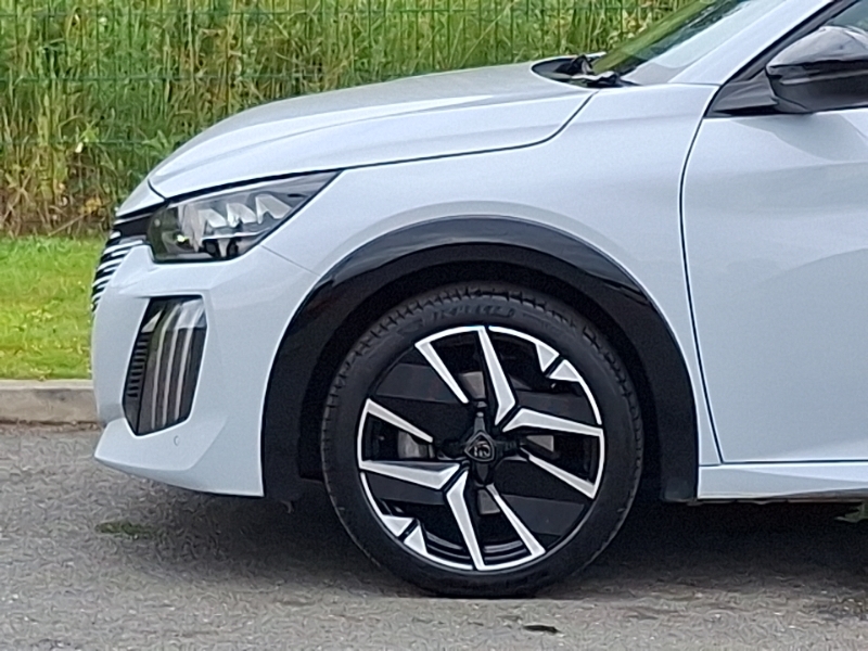 Peugeot 208 1.2 Hybrid 110 Gt E-dsc6 2025 Grey #19