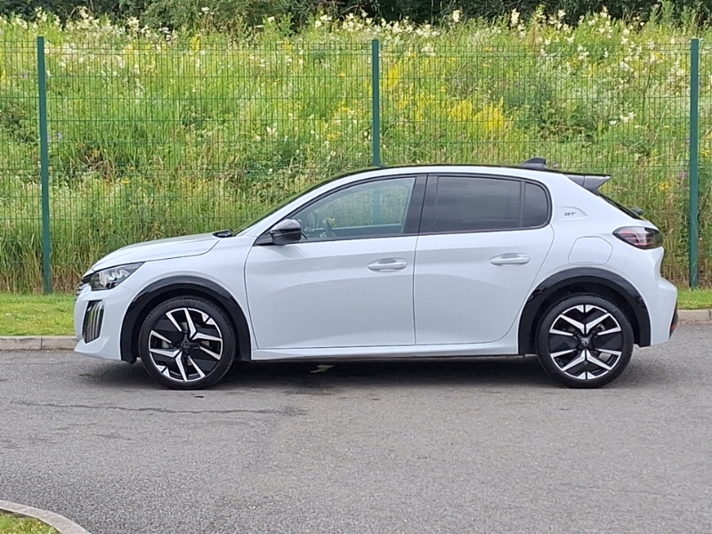 Peugeot 208 1.2 Hybrid 145 Gt E-dsc6 White #4