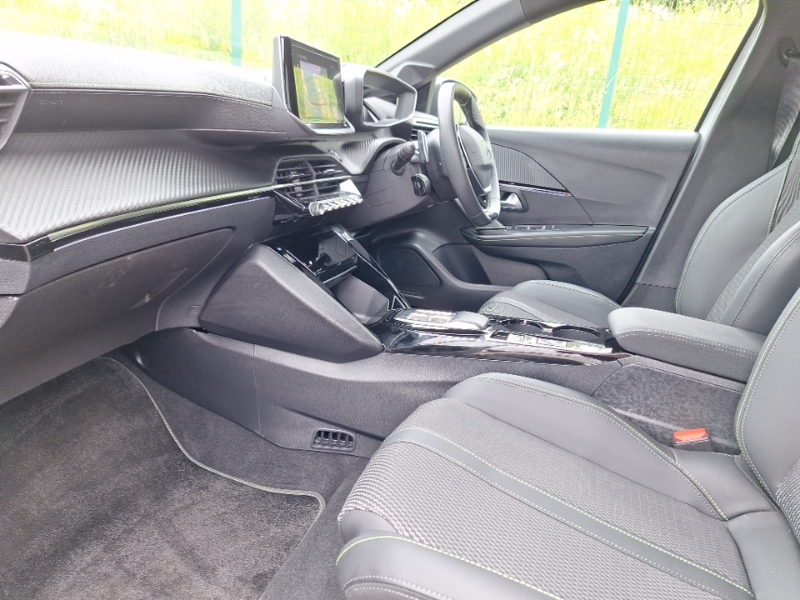 Peugeot 208 1.2 Hybrid 145 Gt E-dsc6 White #5