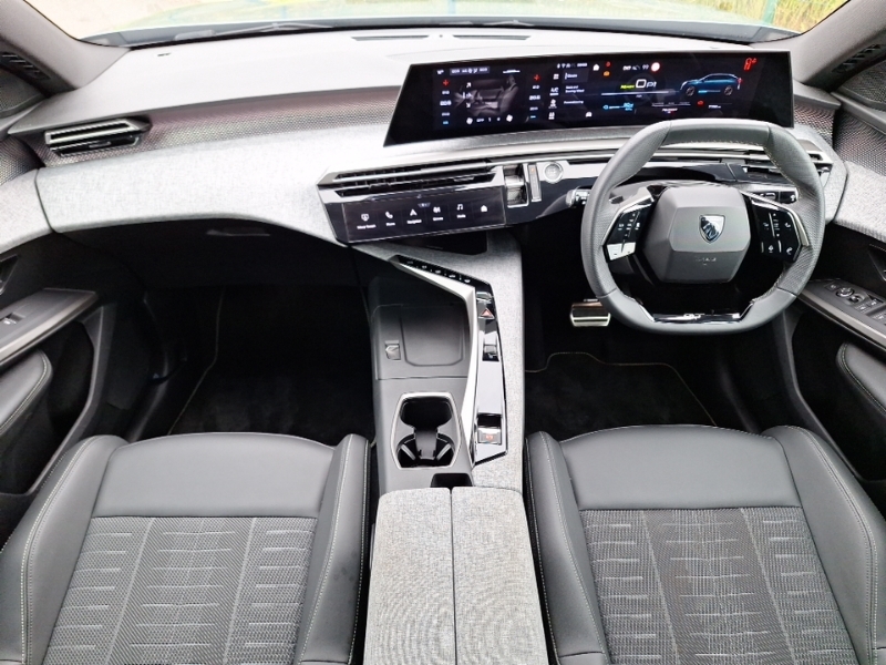 Peugeot 3008 157Kw Gt 73Kwh Blue #3