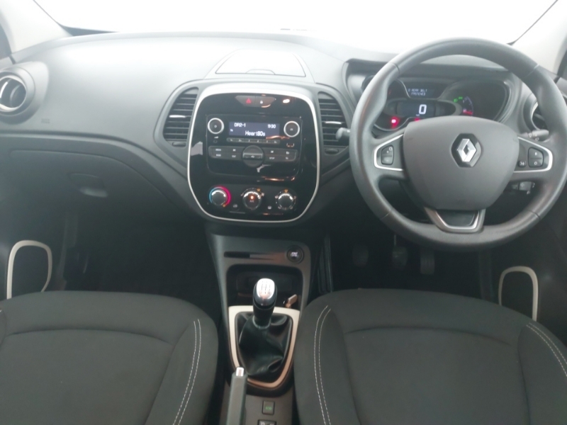 Renault Captur 0.9 Tce 90 Play HV68VJY Red #3