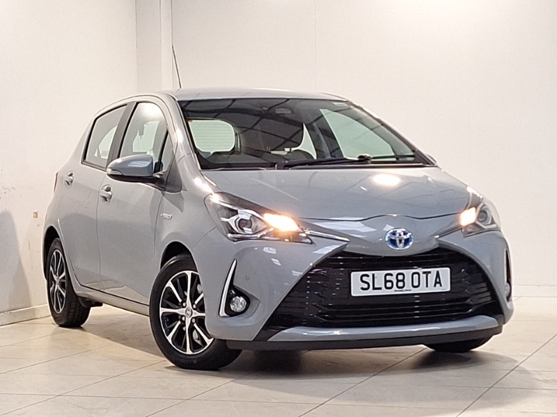 Toyota Yaris 1.5 Hybrid Icon Tech Cvt Grey