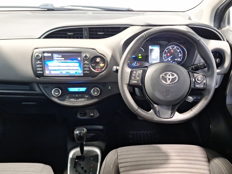 Toyota Yaris 1.5 Vvt-h Design E-cvt Euro 6 Ss Black #8