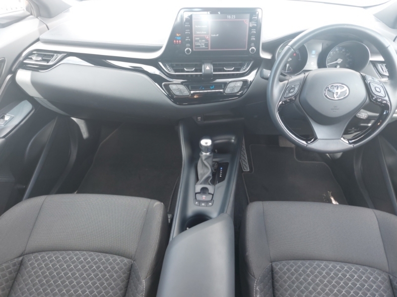 Toyota C-Hr 1.8 Hybrid Icon Cvt White #3