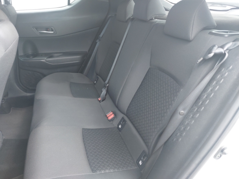 Toyota C-Hr 1.8 Hybrid Icon Cvt White #6