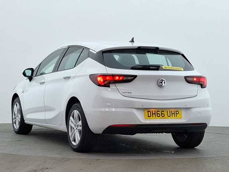 Vauxhall Astra 1.4I 16V Tech Line White #2