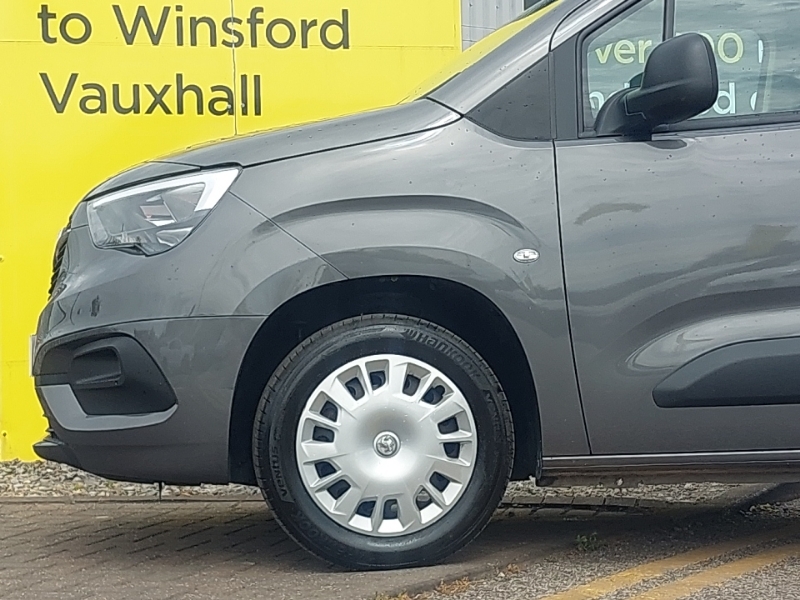 Vauxhall Combo 1.5 Turbo D 2300 Sportive Lwb L2 H1 Euro 6 19,17 White #19