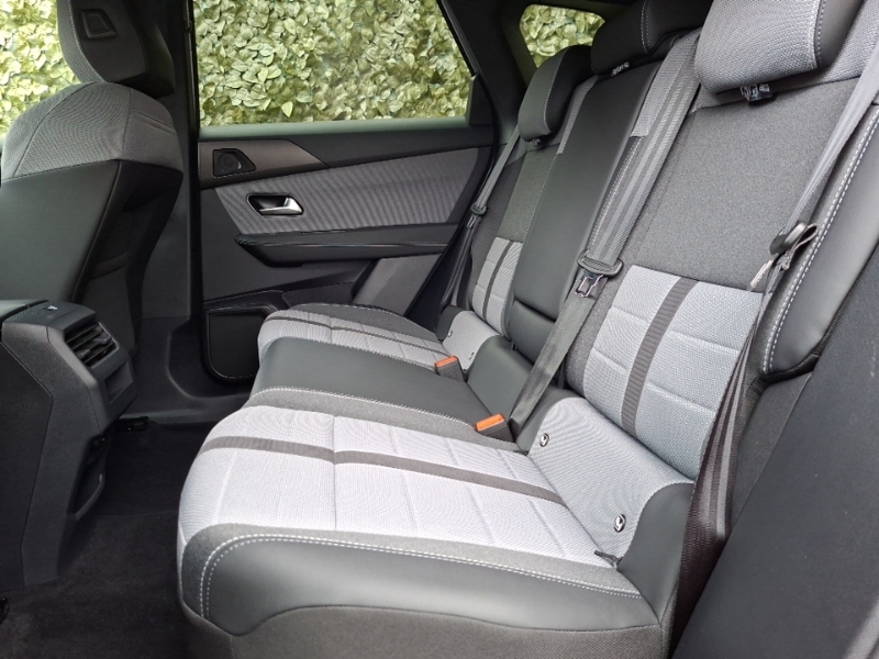 Vauxhall Grandland 1.2 Hybrid 136 Ultimate E-dct6 Pan Roof Grey #6