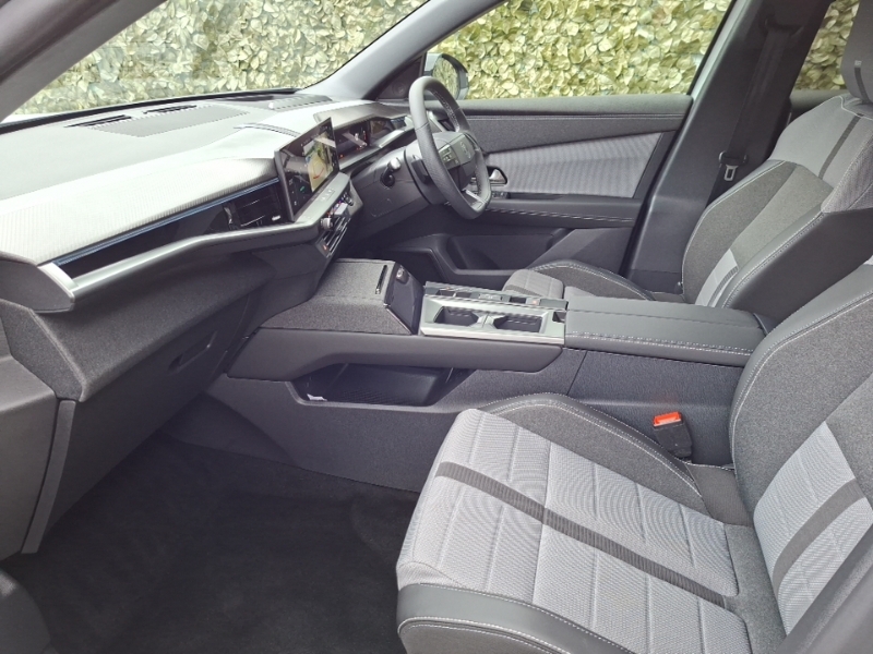 Vauxhall Grandland 1.2 Hybrid 136 Ultimate E-dct6 Pan Roof Grey #5