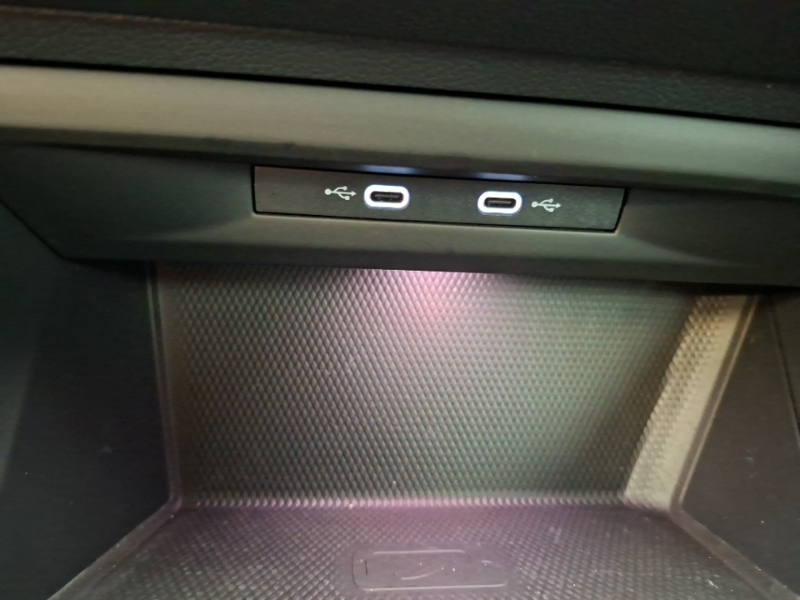 Volkswagen Golf 8 Life 1.5 Etsi 150Ps 7-Speed Dsg Blue #15