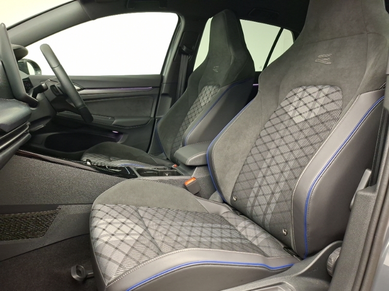 Volkswagen Golf 1.5 Etsi 150 Black Edition Dsg Grey #5