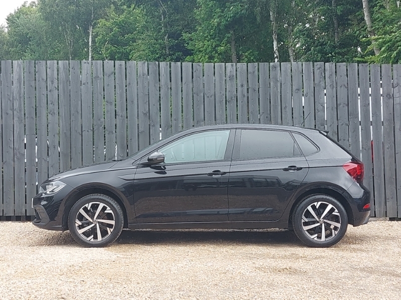 Volkswagen Polo 1.0 Tsi Match Black #4
