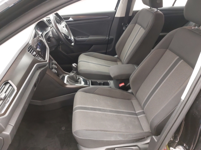 Volkswagen T-Roc 1.6 Tdi Se Black #5