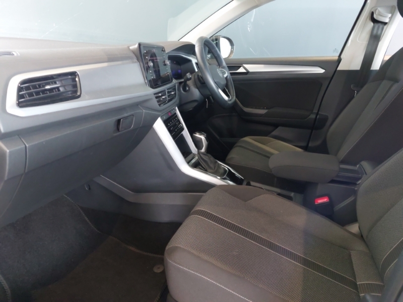 Volkswagen T-Roc 1.5 Tsi Life Dsg Grey #5