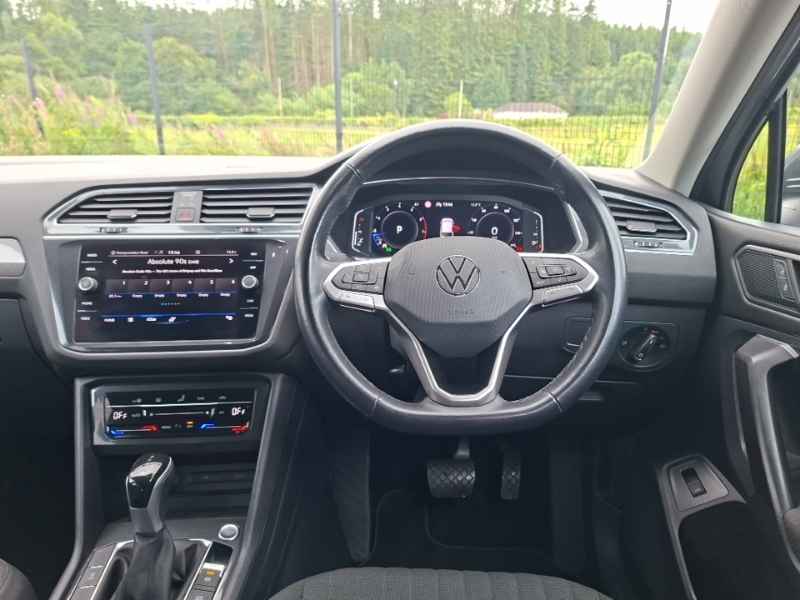 Volkswagen Tiguan Allspace 1.5 Tsi Life Dsg White #8