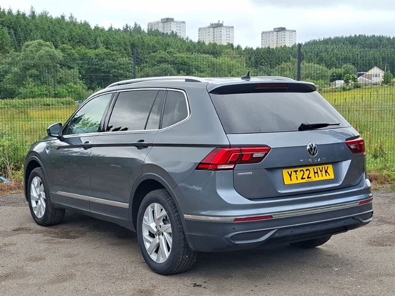 Volkswagen Tiguan Allspace 1.5 Tsi Life Dsg Grey #2