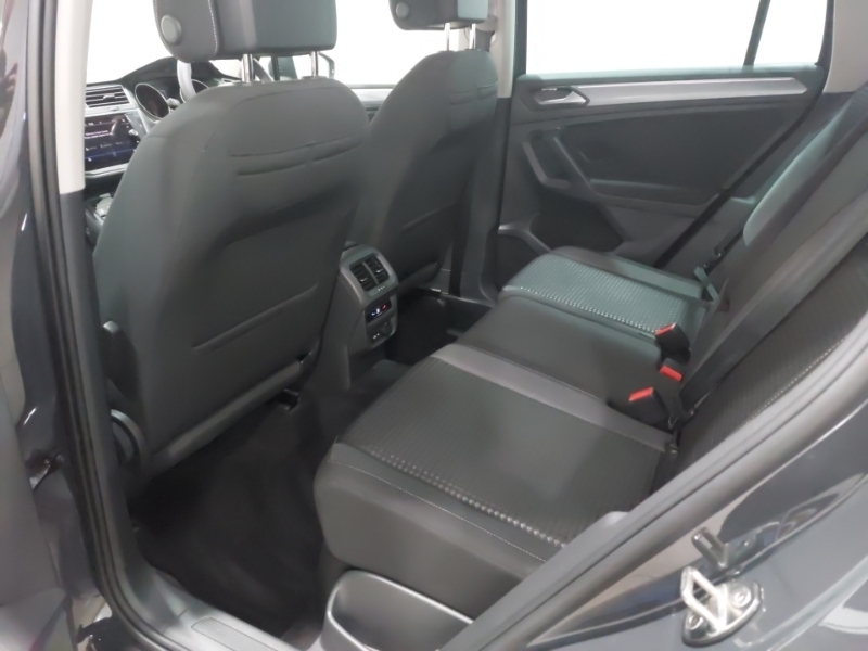 Volkswagen Tiguan 1.5 Tsi 150 Active Dsg Grey #6
