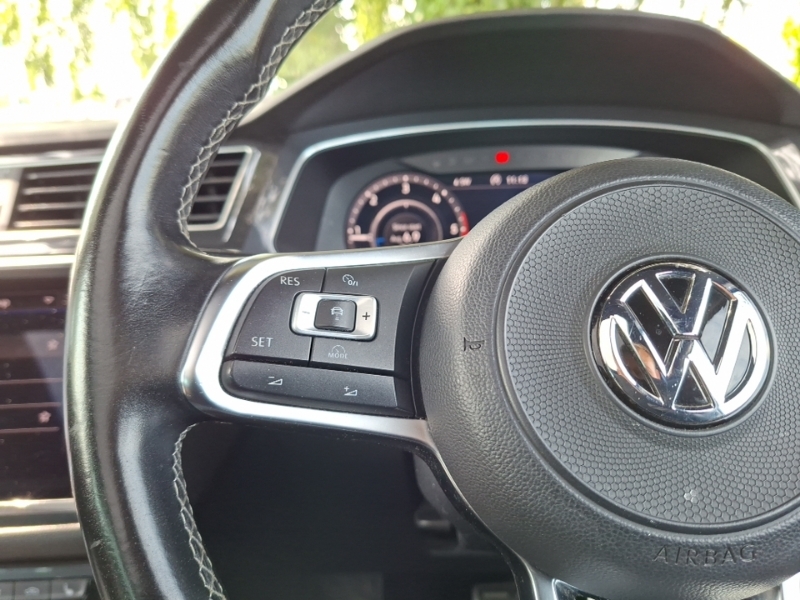Volkswagen Tiguan 2.0 Tdi 150 Se Nav Dsg Grey #12