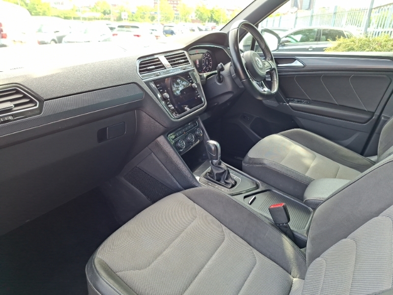Volkswagen Tiguan 2.0 Tdi 150 R-line Dsg Silver #5
