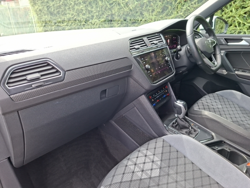 Volkswagen Tiguan 2.0 Tdi R-line Dsg White #5
