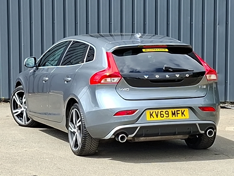 Volvo V40 T3 152 R Design Edition Geartronic KV69MFK Grey #2