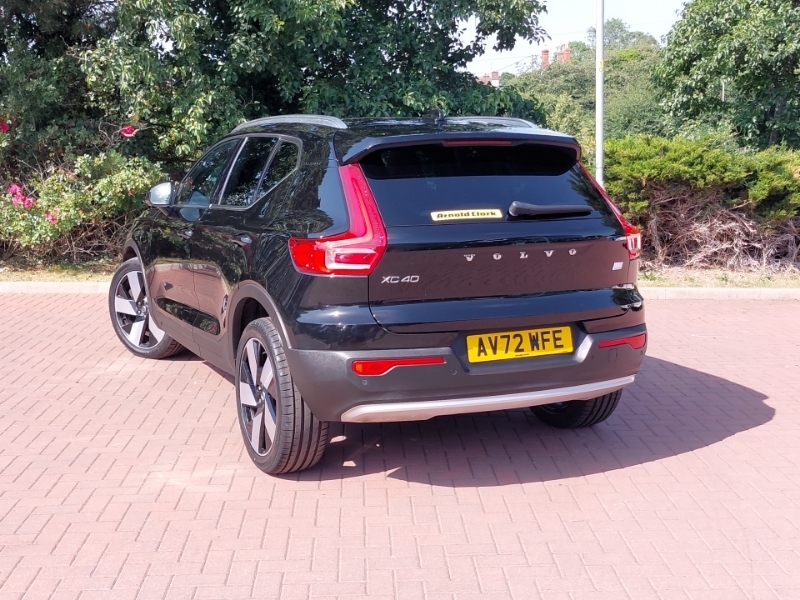 Volvo XC40 1.5 T5 Recharge Phev Ultimate Bright Black #2