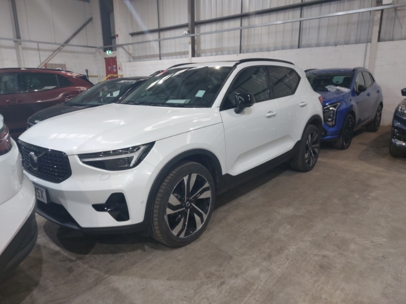 Volvo XC40 2.0 B3p Ultra Dark White