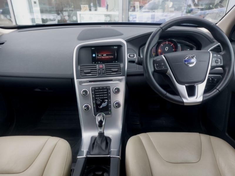 Volvo XC60 D4 190 Se Lux Nav Geartronic Blue #3
