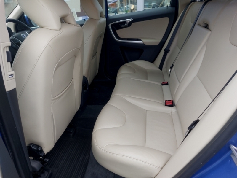Volvo XC60 D4 190 Se Lux Nav Geartronic Blue #6
