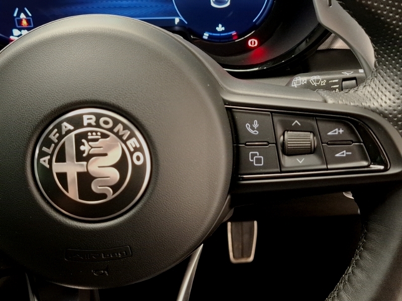 Alfa Romeo Tonale 1.3 Vgt 15.5Kwh Veloce Suv Plug-in Hybr  #13