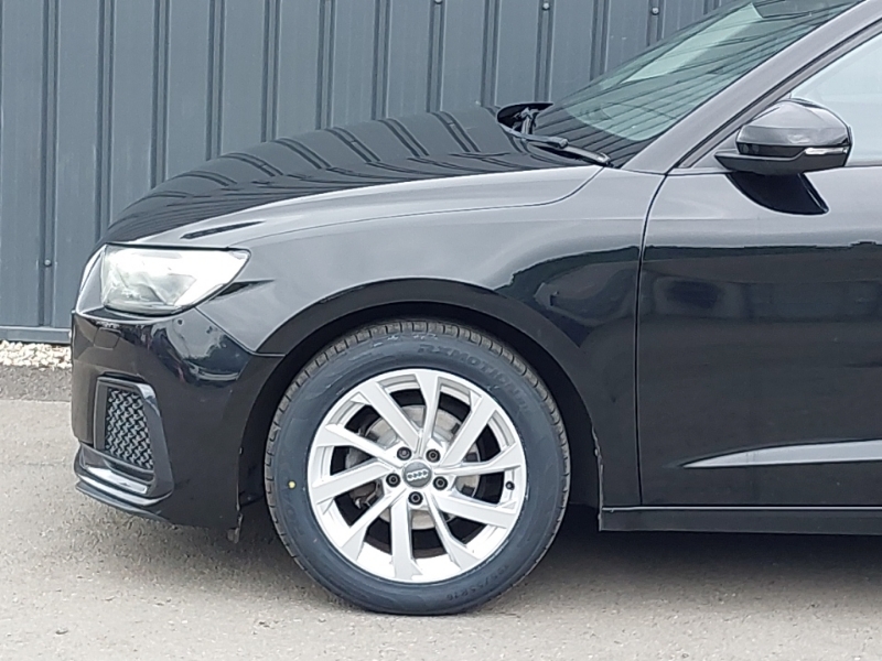 Audi A1 1.0 Tfsi 25 Sport Sportback Euro White #19