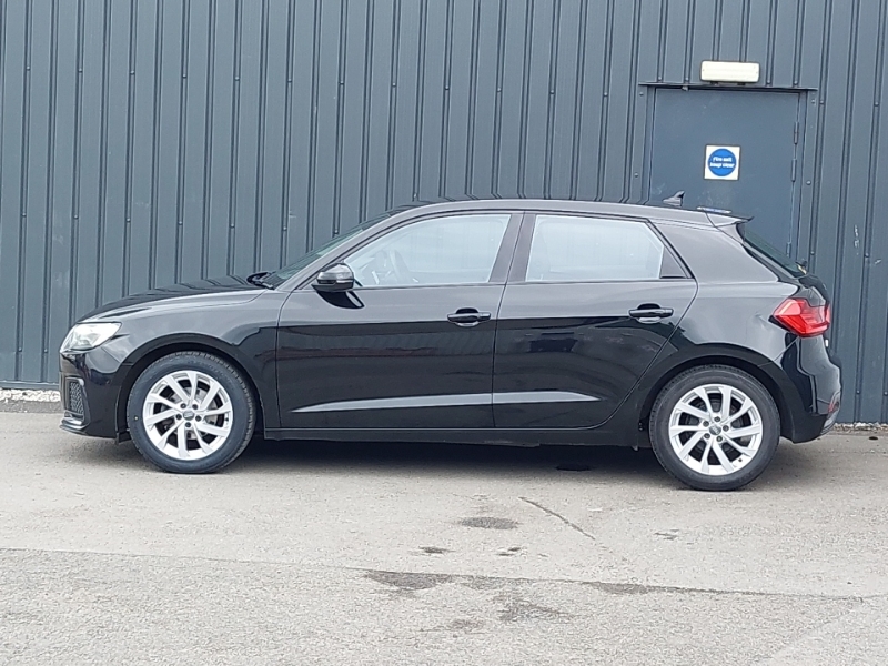 Audi A1 1.0 Tfsi 25 Sport Sportback Euro White #4