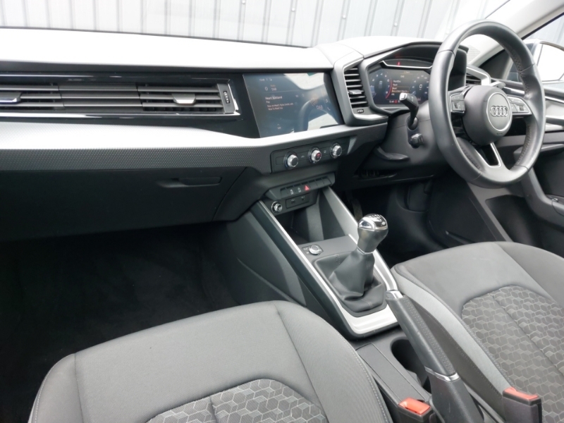 Audi A1 1.0 Tfsi 25 Sport Sportback Euro White #17
